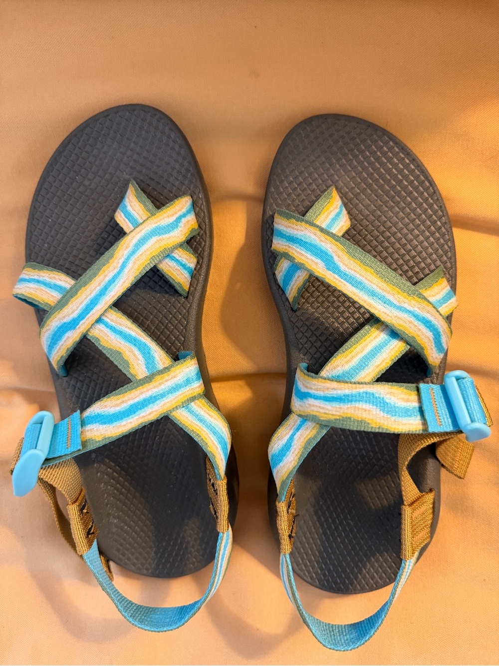 Like New Chaco Z/2 Classic Sandals - Riverbed Capri Size 8